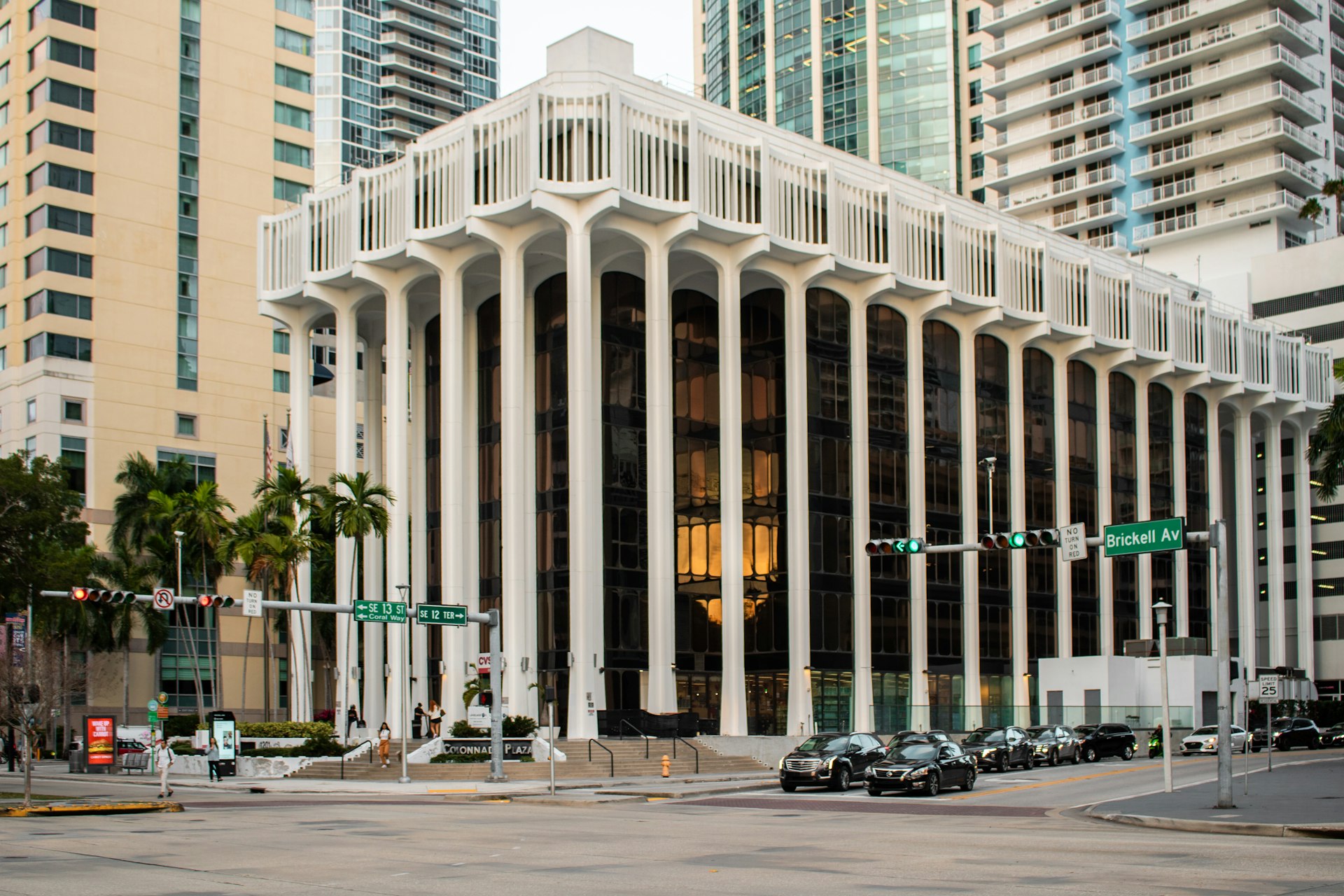 elfbar nachfüll pod läuft aus Smoke Shop Delivery in Boca Raton, Florida main image 0